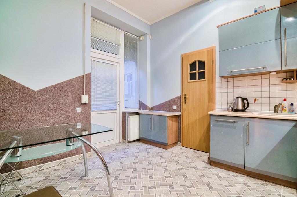 Apartamenty Lesi Ukrainky 17 Lviv Rom bilde
