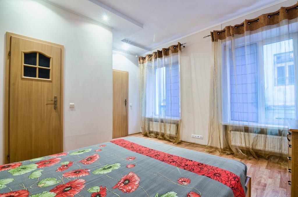 Apartamenty Lesi Ukrainky 17 Lviv Eksteriør bilde